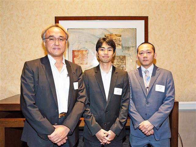 「ユーザー満足度を追求します」(aiTWorks incの高橋さん」、「顧客に最新のテクノロジーと最高の満足を提供できるように頑張ります」(aiTWorks incの大鷹さん)「いろいろな方と出会いたいです」(KDDI America, Inc.の岡さん)。